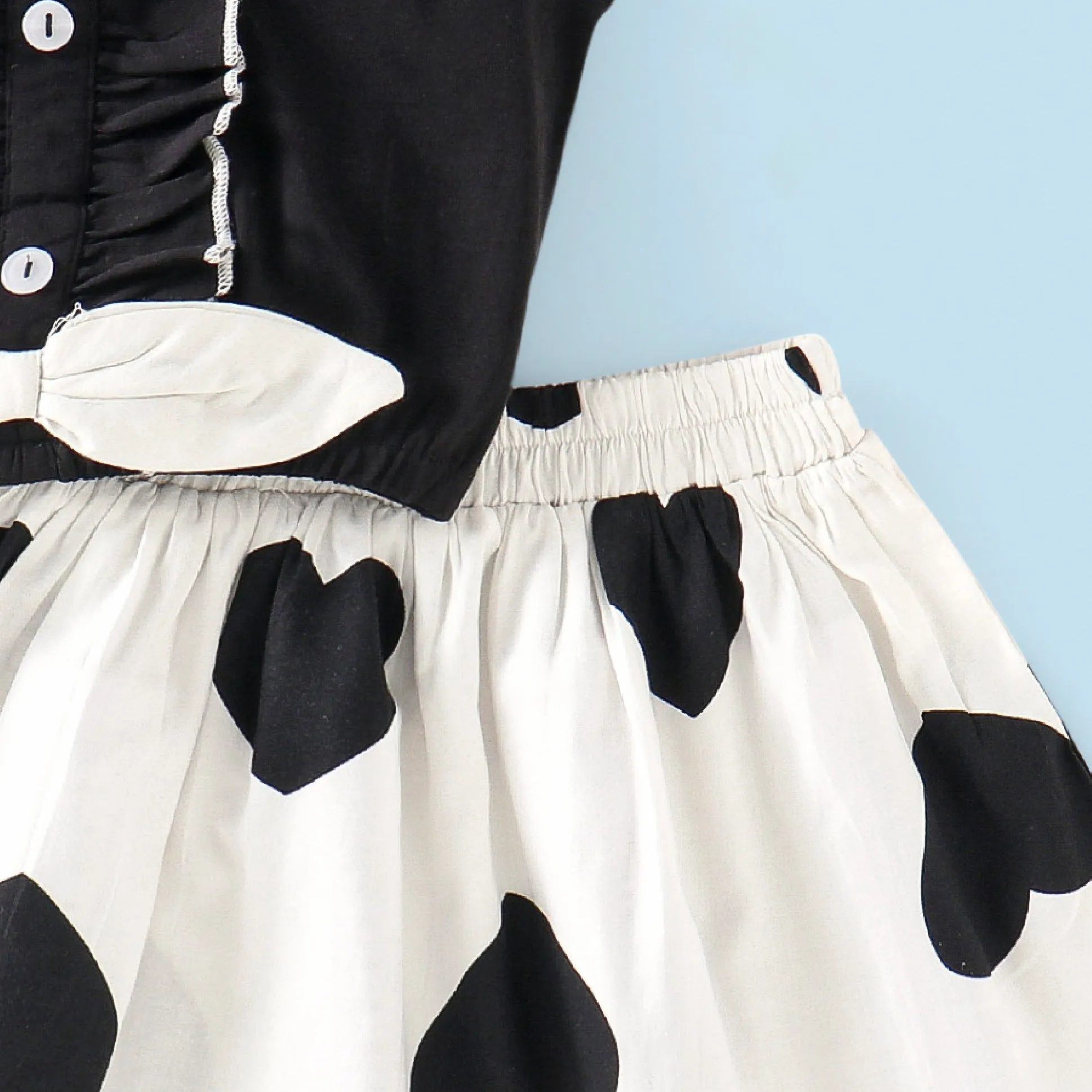 Frilled Solid Bow Top and Hearts Skirt Set
